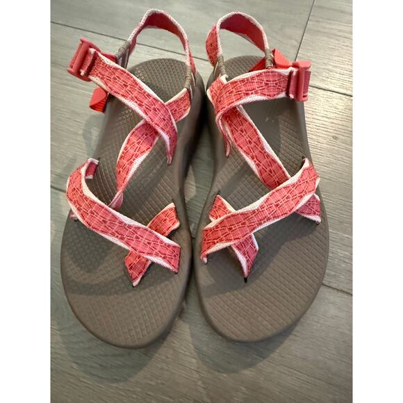 Chaco Z2 Classic Sandal in Swell Peach Size 8 - Picture 4 of 5